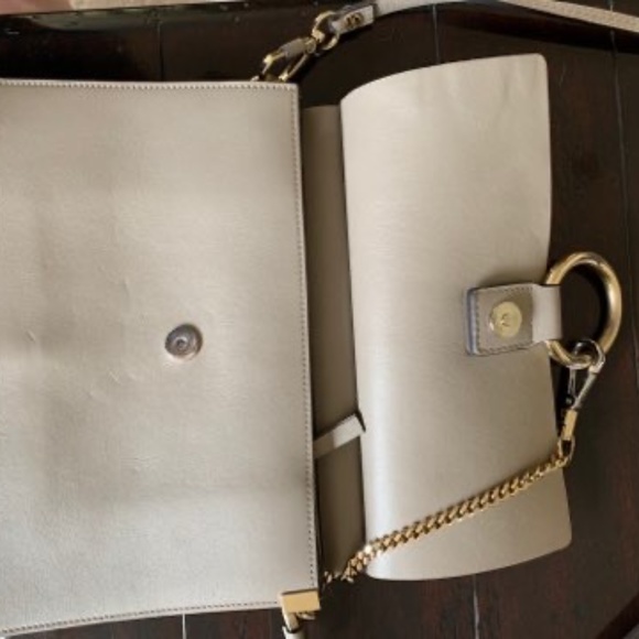 Chloe Faye Hand Bag - Picture 4 of 5